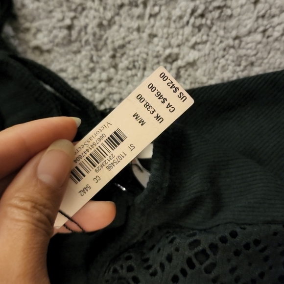 Victoria secret ribbed body suit - Picture 3 of 3